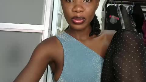 sally_beauty2023 online show from April 17, 2026, 8:17 am