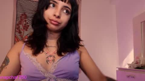 Snapshot of sallymaddoxx chatting on May 20, 2026, 1:06 pm sallymaddoxx online show from May 20, 2026, 1:06 pm
