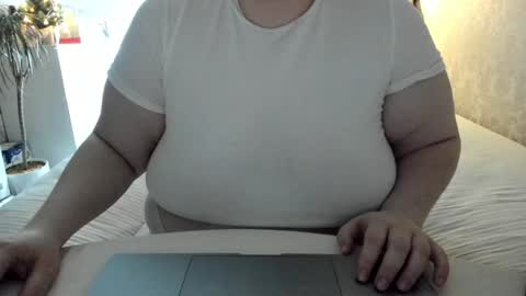 SalmaRoth online show from January 15, 2025, 11:40 pm