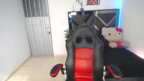 Snapshot of salo_hot01 chatting on February 16, 2025, 7:49 pm SALO HOT online show from February 16, 2025, 7:49 pm