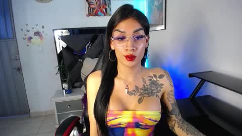 Snapshot of salo_hot01 chatting on November 5, 2025, 11:49 pm SALO HOT online show from November 5, 2025, 11:49 pm