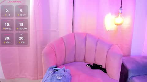 salome_and_karol online show from December 23, 2024, 1:35 pm