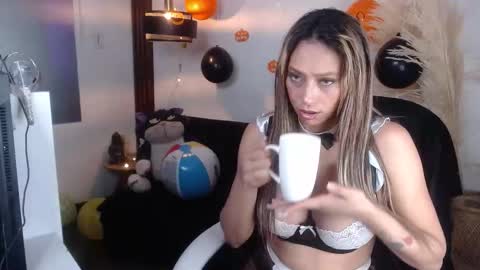 salome_drasin online show from October 30, 2025, 8:49 am