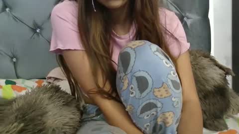 salome_parra21 online show from May 21, 2026, 3:02 am