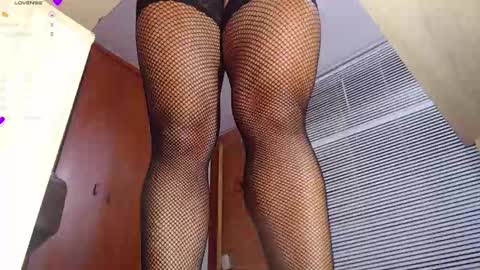 Snapshot of salome_sw chatting on October 14, 2025, 10:10 pm SAMANTHA online show from October 14, 2025, 10:10 pm