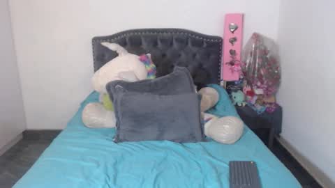 Snapshot of salomefox2 chatting on October 7, 2025, 3:14 am yenny online show from October 7, 2025, 3:14 am