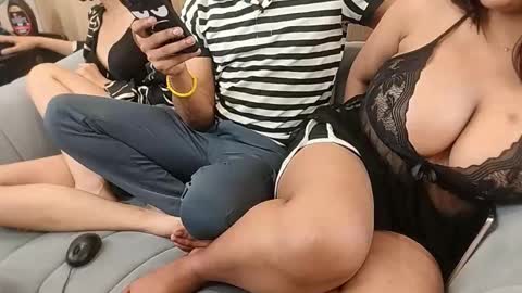 saloni_india online show from March 27, 2026, 4:51 pm