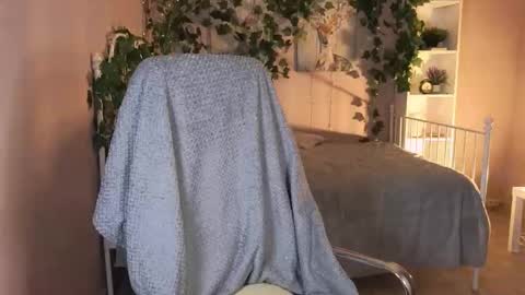 salt_mira online show from March 13, 2026, 5:47 am