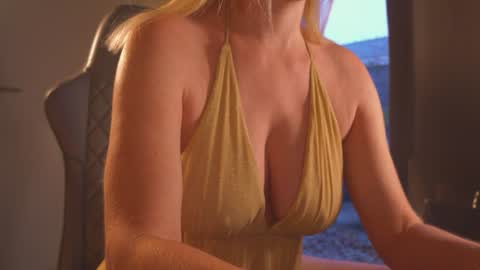 IsaBella-  online show from November 19, 2025, 2:50 pm