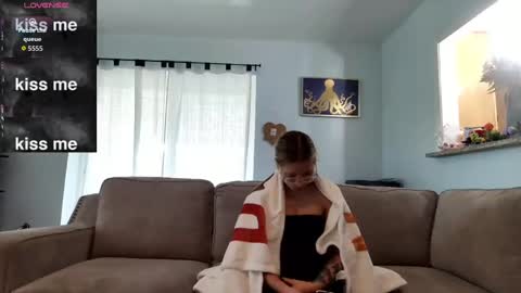 Salty Captain 69  Hat Girl 69 online show from October 13, 2025, 3:34 pm