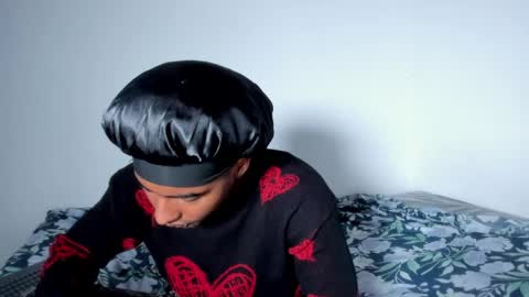 salvatore_amator online show from April 23, 2026, 5:04 pm