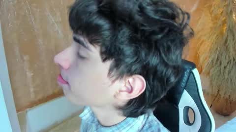 salvatore  online show from March 24, 2026, 11:10 pm