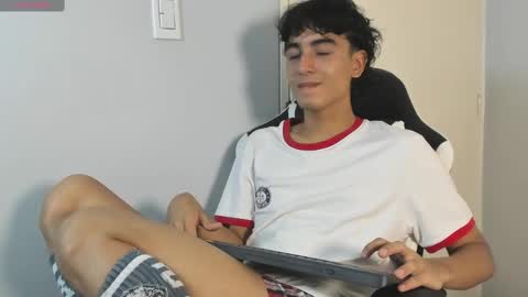 Snapshot of salvatore_montt chatting on February 25, 2025, 12:58 am salvatore_montt online show from February 25, 2025, 12:58 am