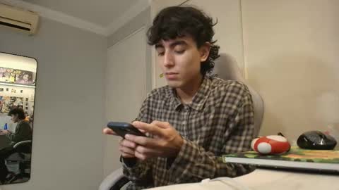 Snapshot of salvatore_montt chatting on November 23, 2025, 10:31 pm salvatore_montt online show from November 23, 2025, 10:31 pm