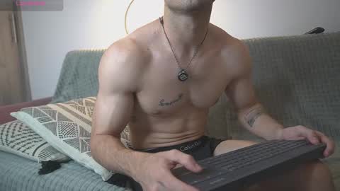 Esteban online show from February 22, 2026, 11:03 pm