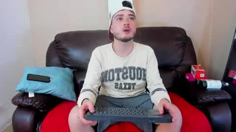  Salvatore online show from April 3, 2026, 1:14 am