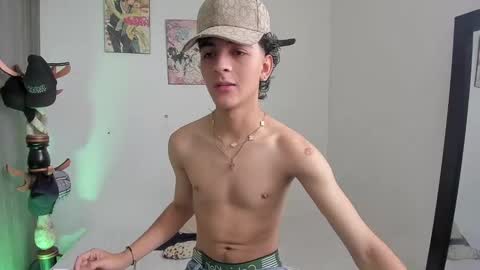 sam__cute online show from January 6, 2025, 7:45 pm