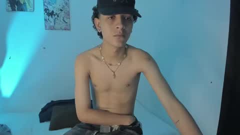 sam__cute online show from January 7, 2025, 11:35 pm