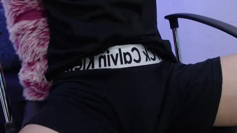 Snapshot of sam_daves chatting on March 5, 2025, 4:02 pm Sam online show from March 5, 2025, 4:02 pm