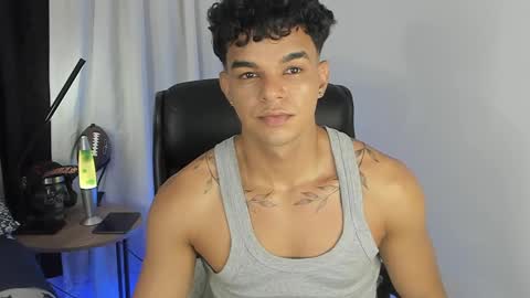 llll sammu llll online show from February 12, 2025, 3:29 am