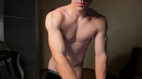 BACK IN 2 WEEKS online show from October 2, 2025, 9:11 pm