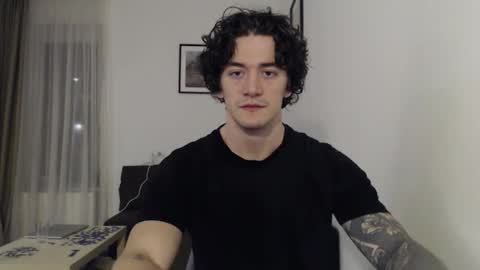 Snapshot of sam_winchest chatting on February 2, 2026, 12:42 am Sam online show from February 2, 2026, 12:42 am