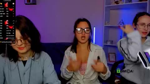 samanta_hotty online show from October 17, 2025, 8:00 pm