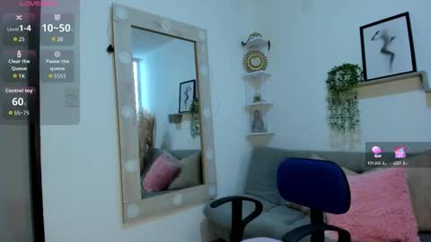 Snapshot of samanta_monroe chatting on September 18, 2025, 12:07 pm samanta_monroe online show from September 18, 2025, 12:07 pm