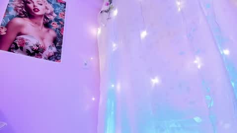 Snapshot of samanta_roberts1 chatting on March 3, 2025, 6:22 pm Samanta online show from March 3, 2025, 6:22 pm