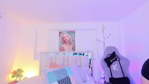 Snapshot of samanta_roberts1 chatting on October 21, 2025, 11:22 am Samanta online show from October 21, 2025, 11:22 am