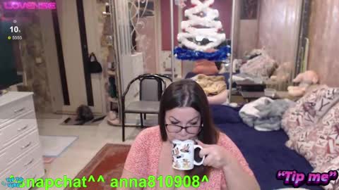 Snapshot of samanta_shy chatting on January 19, 2025, 4:57 pm Marry online show from January 19, 2025, 4:57 pm
