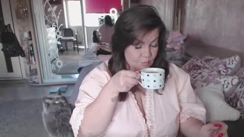 Snapshot of samanta_shy chatting on October 12, 2025, 11:31 am Marry online show from October 12, 2025, 11:31 am