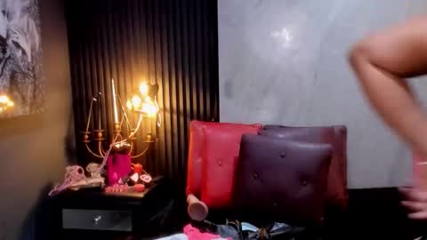 Snapshot of samantablake chatting on April 19, 2026, 7:16 pm Samanta online show from April 19, 2026, 7:16 pm