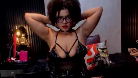 Snapshot of samantablake chatting on May 7, 2026, 8:03 pm Samanta online show from May 7, 2026, 8:03 pm