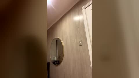 Samantha online show from March 21, 2026, 1:43 am