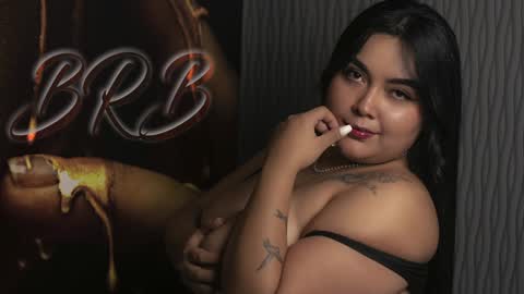 Snapshot of samantasm chatting on January 17, 2025, 9:17 am S A M A N T A online show from January 17, 2025, 9:17 am