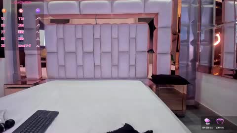 Snapshot of samantasm chatting on March 6, 2025, 7:47 am S A M A N T A online show from March 6, 2025, 7:47 am