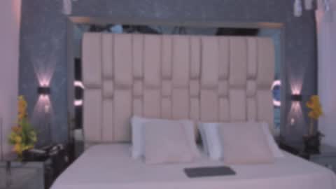 samantavazquez online show from October 8, 2025, 12:14 pm