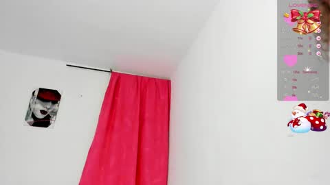 Snapshot of samantha__smile__ chatting on December 14, 2024, 12:12 pm Samanthasmile online show from December 14, 2024, 12:12 pm