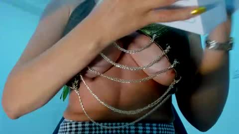 Snapshot of samantha_milfs chatting on October 31, 2025, 11:11 am samantha_milfs online show from October 31, 2025, 11:11 am