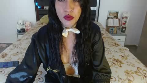 samantha singh1 online show from April 23, 2026, 5:37 pm
