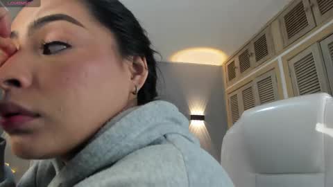  Samanthaa online show from November 21, 2025, 11:31 am