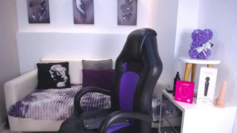 Samantha online show from December 2, 2025, 6:08 am