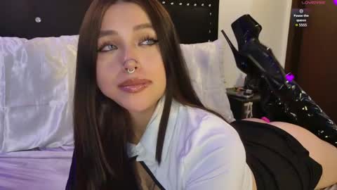 IGSamanthaGrant 10 online show from May 19, 2026, 8:15 pm