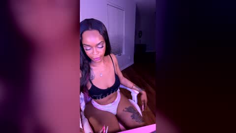 samanthaporsha online show from April 18, 2026, 10:52 am