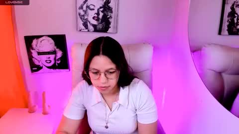 Samantha online show from March 21, 2026, 3:37 pm