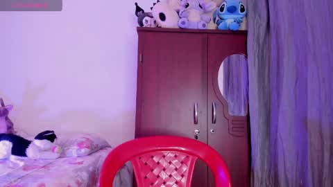 Snapshot of samara_jonnes_ chatting on May 19, 2026, 4:08 am Samara is my name a pleasure delighted that you are here leave your thumb up it is important to me online show from May 19, 2026, 4:08 am