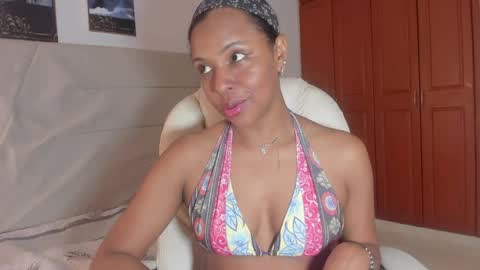 samaraa_smith1 online show from May 22, 2026, 12:55 pm