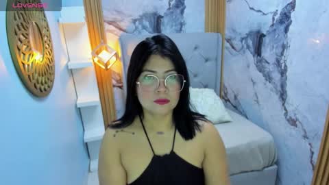 samaralee3 online show from February 9, 2026, 12:42 pm