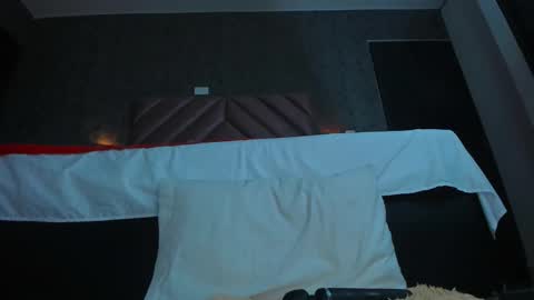 Sara  online show from November 2, 2025, 11:34 am